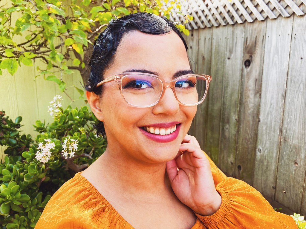 Author Amanda Ross photo